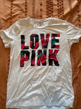 PINK Victoria's Secret White Tee with Black and Red Floral 'LOVE PINK' Print
